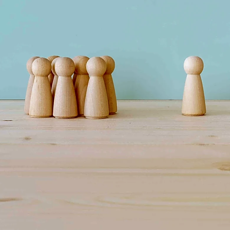 Dear Abby Addresses Social Isolation and Miscommunication in Missouri