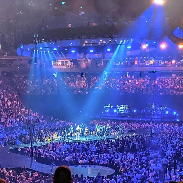 Hilary Duff Reunites with Good Charlotte for Nostalgic Performance at Madison Square Garden