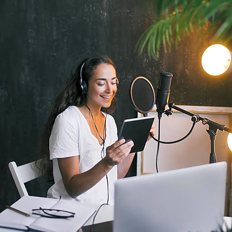 Podcast 'WHO'S WITH ME?' Highlights Community Support and Creative Journeys