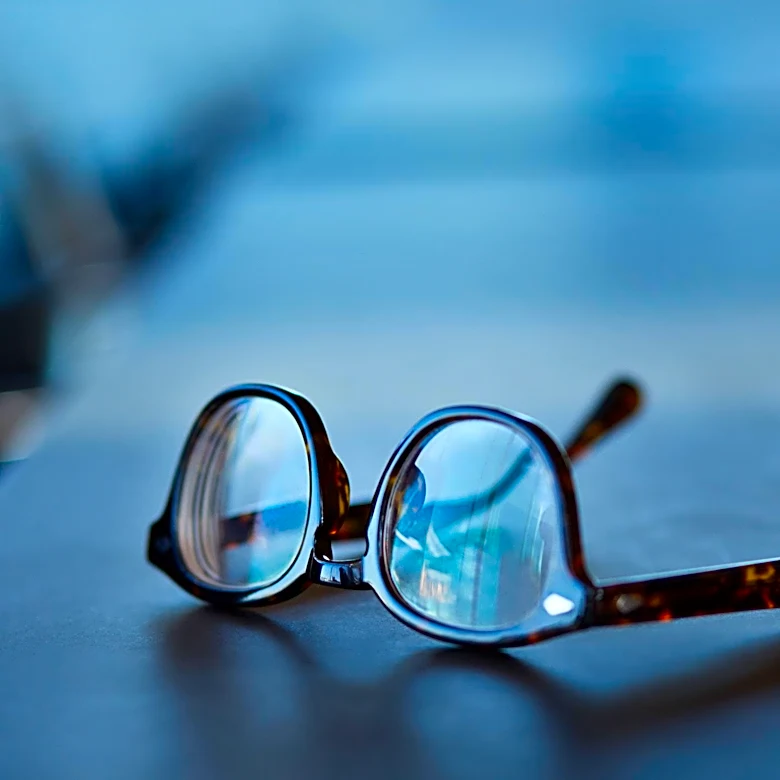 Meta's Smartglasses Spark Privacy Concerns Amid Growing Popularity