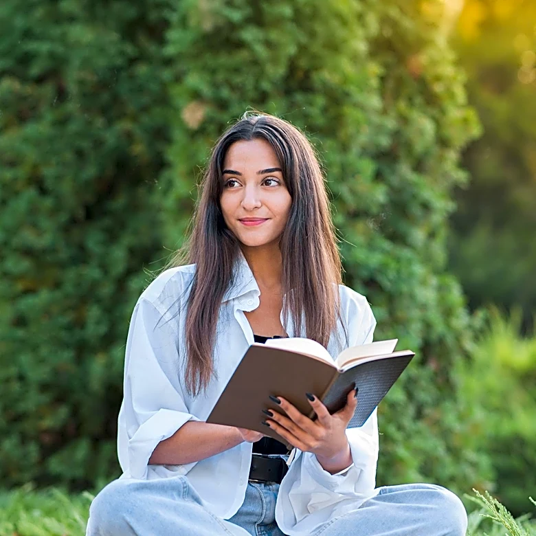 Natasha Díaz and Máire Roche Discuss Modernizing Classic Literature for Teens