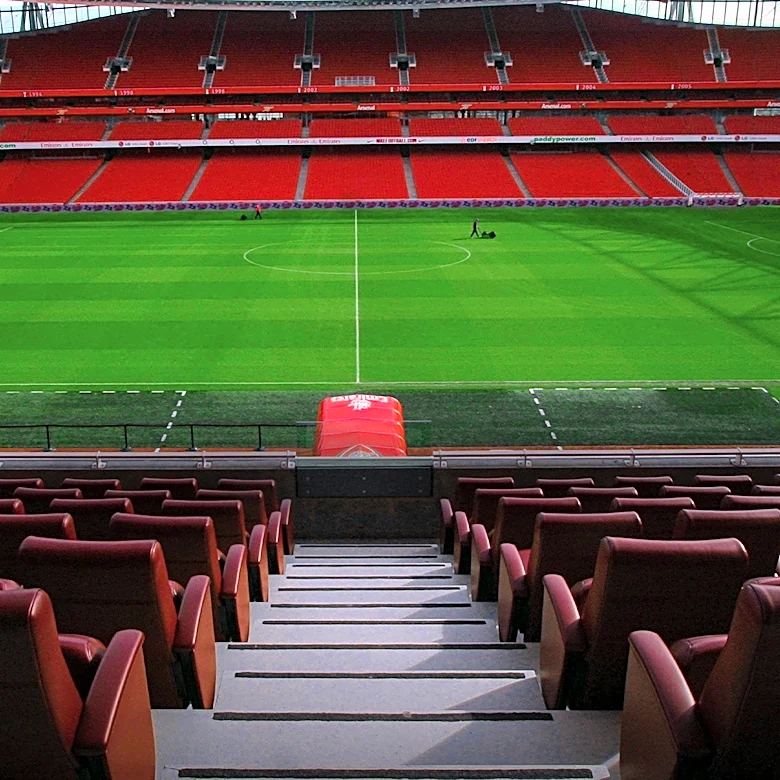 Arsenal and Emirates Extend Long-Standing Partnership Until 2033