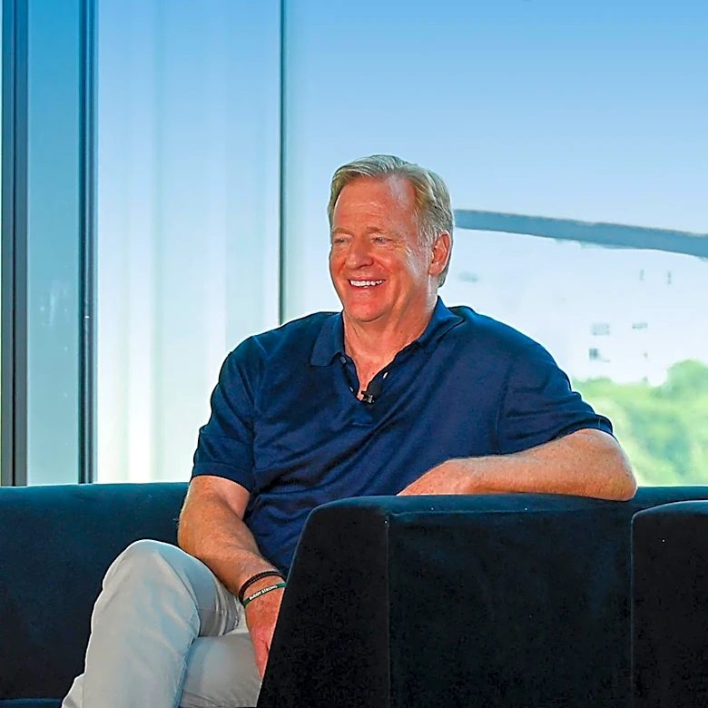 NFL Pauses Media Rights Negotiations with Paramount Amid Legal Challenges
