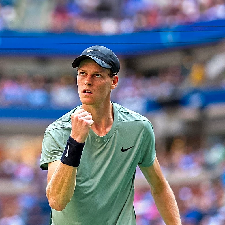Jannik Sinner Faces Uncertainty Over Knee Issue Ahead of Cincinnati Masters