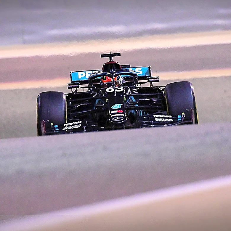 George Russell Faces Challenges in 2026 F1 Season Amidst Mercedes Team Dynamics