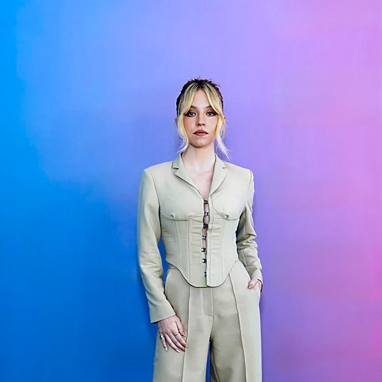 Sydney Sweeney and American Eagle Launch Wildfire Relief Campaign in Washington