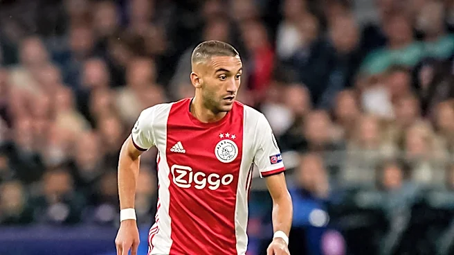 PSG Increases Bid for Ajax Winger Mika Godts Amid Transfer Negotiations