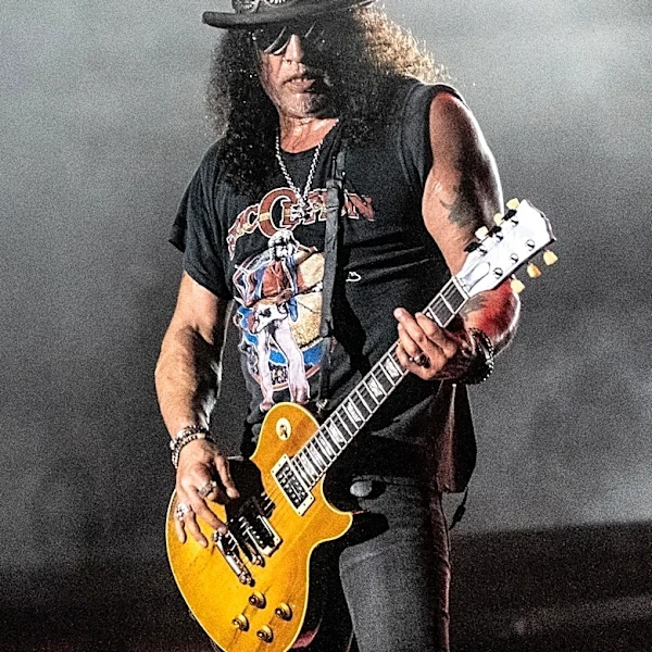 Chris Stapleton Joins Guns N' Roses Members for Surprise Performance in Toronto