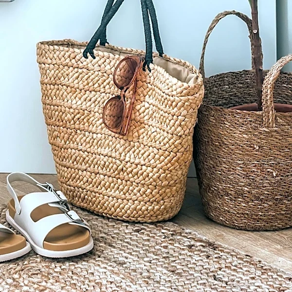 Extra Large Tote Bags Emerge as a Practical Fashion Trend for Summer 2026