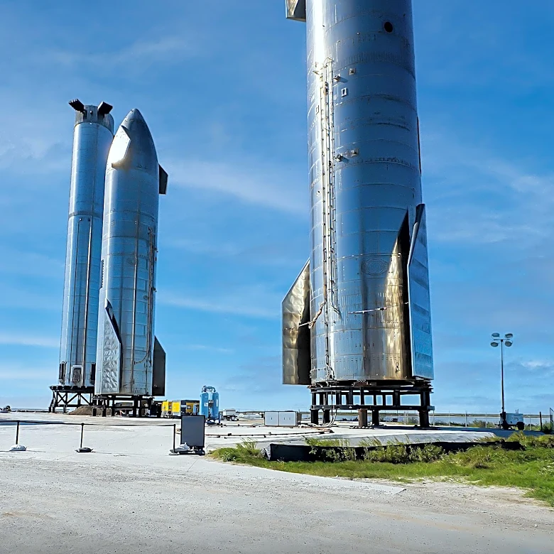 SpaceX Constructs Gigantic Facility for Starship Operations at Kennedy Space Center