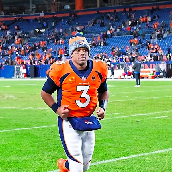 Denver Broncos Training Camp Day 7: Injuries and Highlights