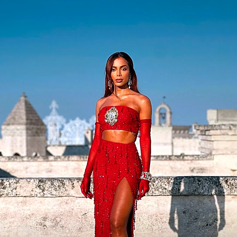 Anitta and Danilo Mesquita Spark Romance Rumors at Rio Concert