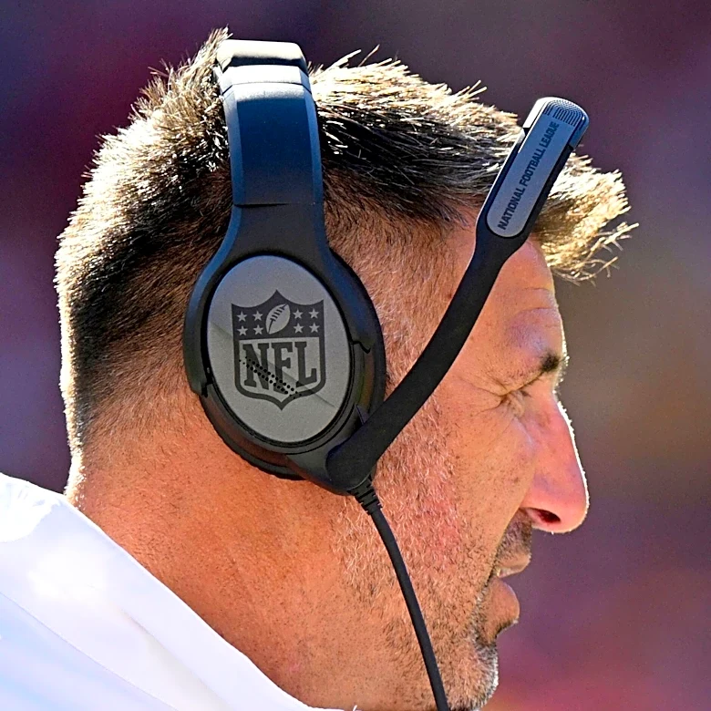 Mike Vrabel Shares Memorable Adam Vinatieri Stories Ahead of Hall of Fame Induction