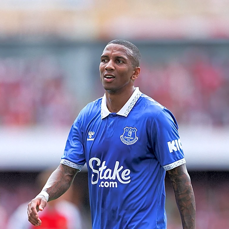 Everton's Pre-Season Struggles Against Stuttgart: Defensive Issues Persist