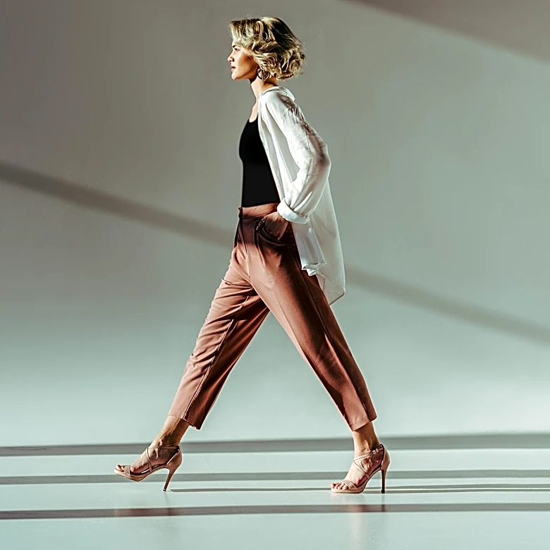 Physiotherapists Highlight Importance of Proper Walking Posture for Health