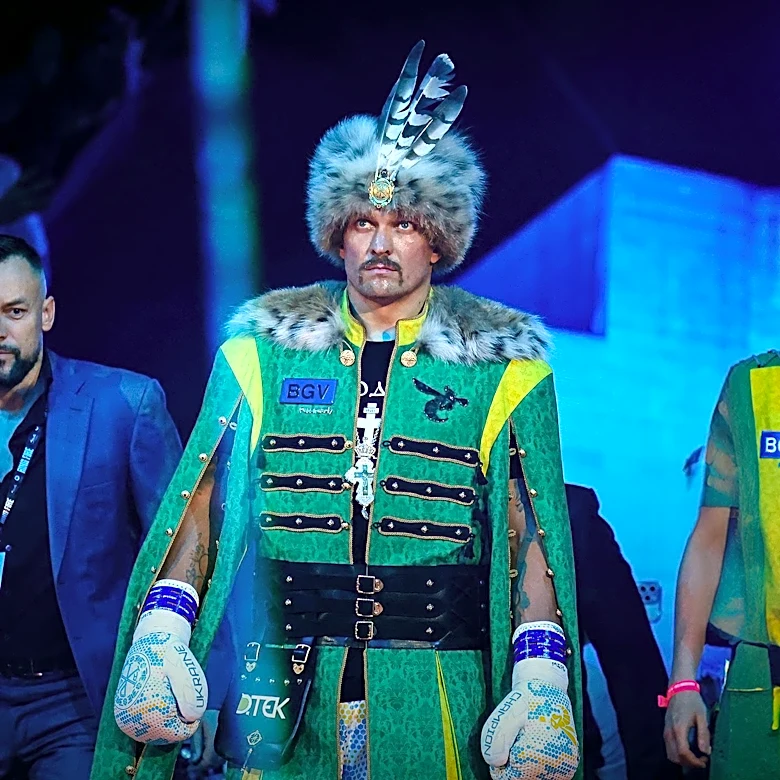 Usyk's Choice of Wilder for Final Fight Sparks Fan Backlash