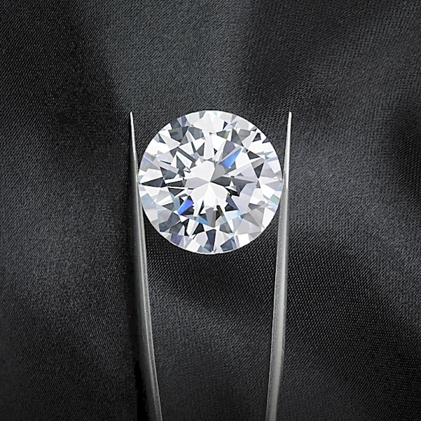 Lab-Grown Diamonds Transform Global Market, Impacting Traditional Industry