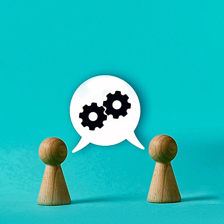 Identifying Untrustworthy Behaviors in Casual Conversations