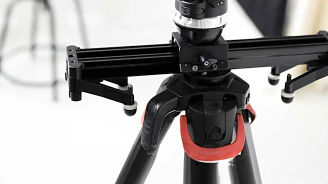 Photographer Steve McCurry Reveals Minimalist Camera Setup with Leica Lens
