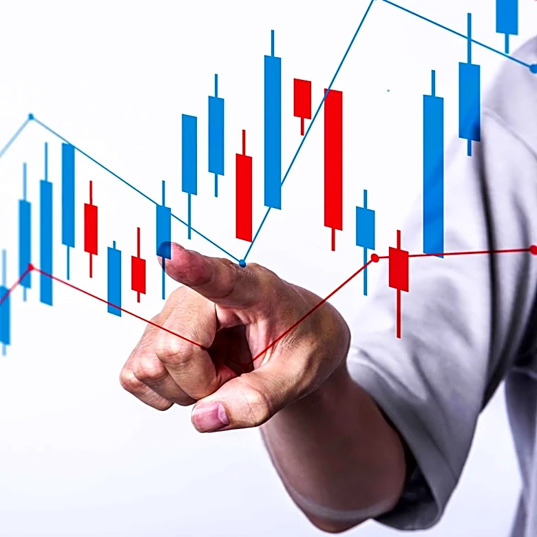 Jim Cramer Highlights Key Investment Themes and Stocks for 2026 Amid Market Trends