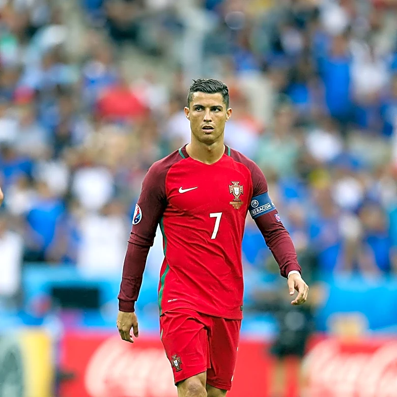 Cristiano Ronaldo Fans Mistakenly Mob Wedding in Madeira