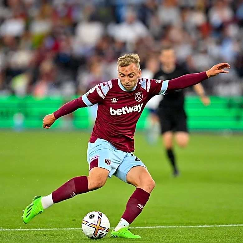 David Sullivan Attends West Ham Match Despite Advisory to Stay Away