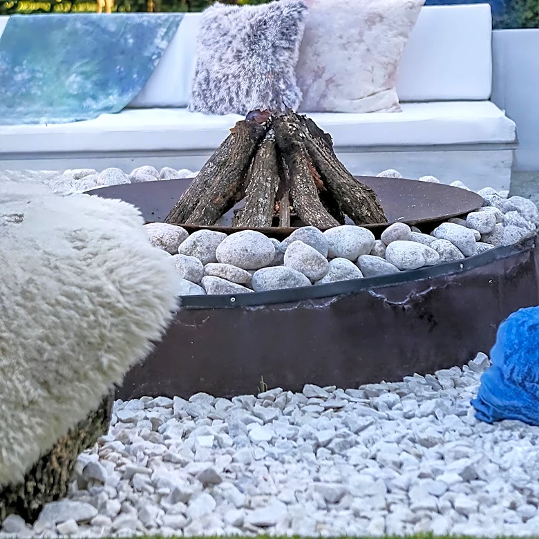Feng Shui Experts Advise on Optimal Fire Pit Placement for Harmonious Energy