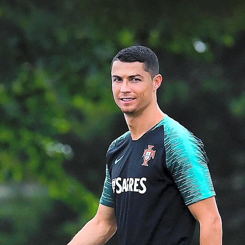 Cristiano Ronaldo and Georgina Rodríguez's Wedding Rumors Disappoint Fans in Madeira