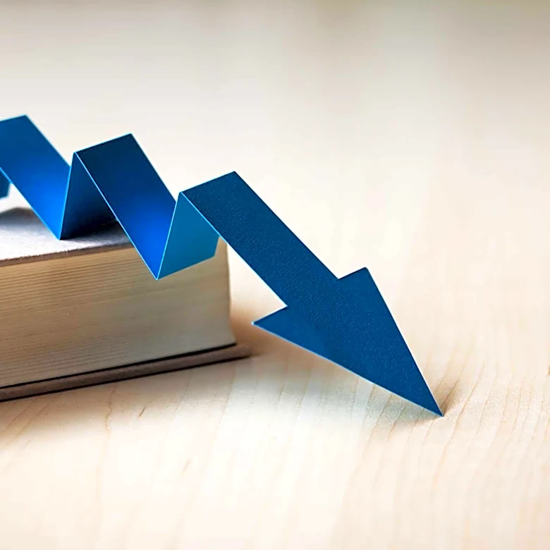 Altria's Dividend Faces Pressure Amid Earnings Miss and Consumer Downgrading