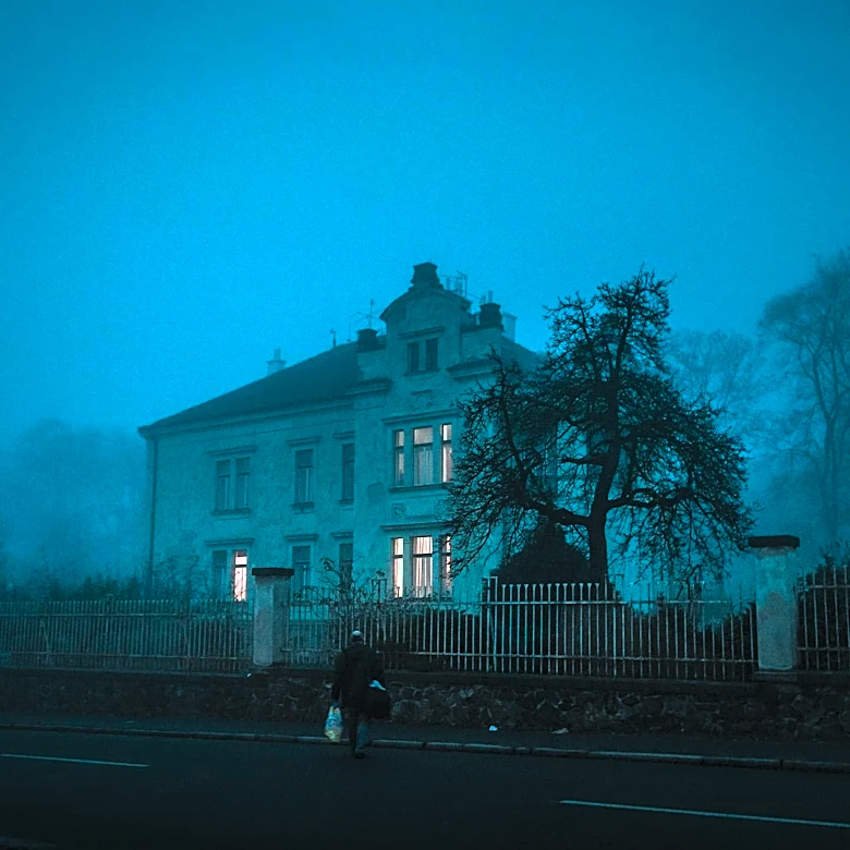 Chris McKinnell Hosts Paranormal Event at Sharon Rectory, Offering Unique Insights
