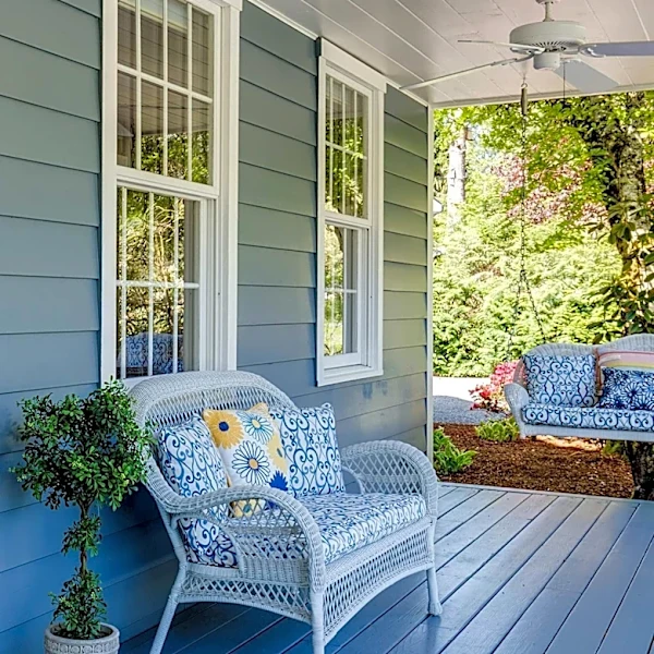 DIY Enthusiasts: Build a Cozy Porch Swing with 2x4s for a Budget-Friendly Outdoor Upgrade