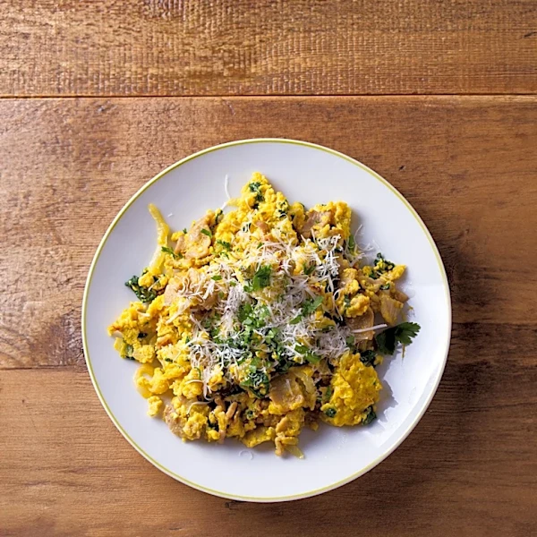 Anthony Bourdain's Scrambled Eggs Recipe Features Sour Cream