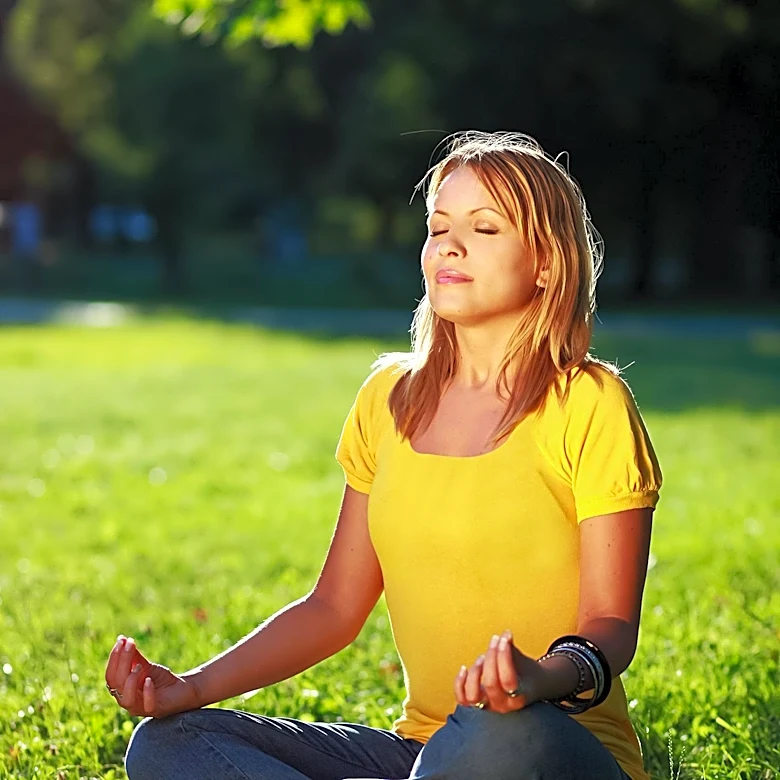 Seven-Day Meditation Retreat Found to Rewire Brain and Boost Health