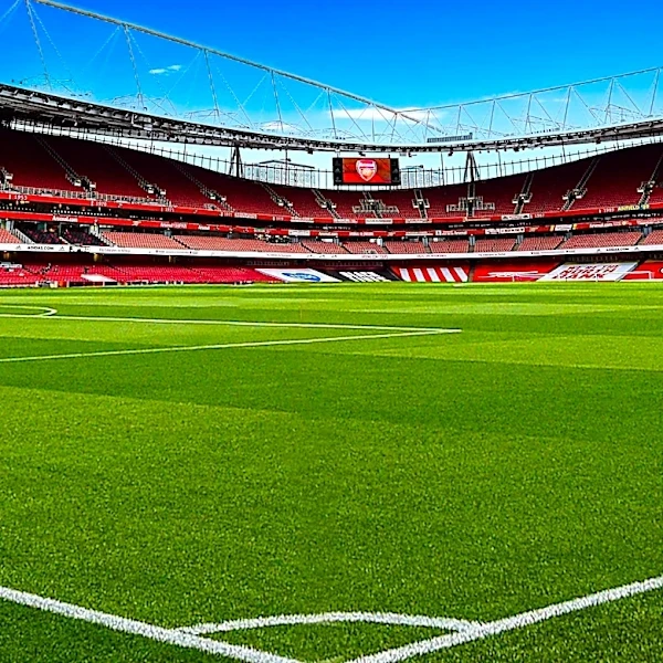 Arsenal Makes Two Changes for Emirates Cup Final Against Borussia Dortmund