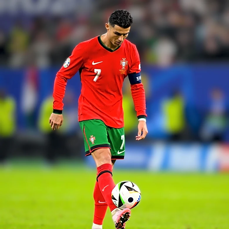 Portuguese Wedding Mistaken for Cristiano Ronaldo's Ceremony Draws Thousands