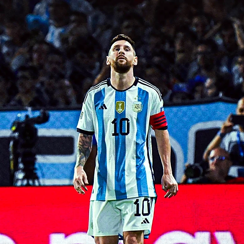 Lionel Messi Holds Private Funeral for Father in Rosario