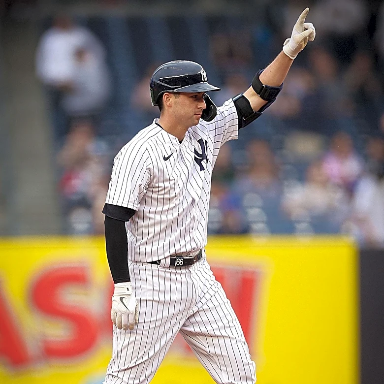 Atlanta Braves Secure Extra-Inning Victory Against New York Yankees to Avoid Sweep