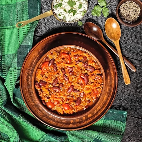 Simplifying Dinner: Slow Cooker Recipes with Minimal Ingredients