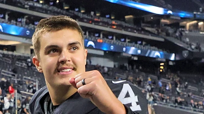 Fernando Mendoza Impresses in Raiders' First-Team QB Battle Amid Kirk Cousins' Absence