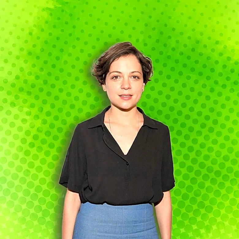 Alia Shawkat and Kristen Stewart Reunite in 'The Wrong Girls'