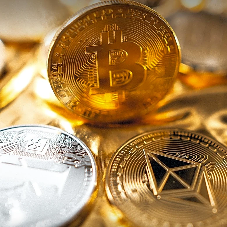 Cathie Wood's Ark Invest Predicts Bitcoin Surge Amid Institutional Adoption