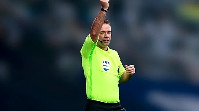 PEC Zwolle Coach Criticizes Red Card Decision in Ajax Match