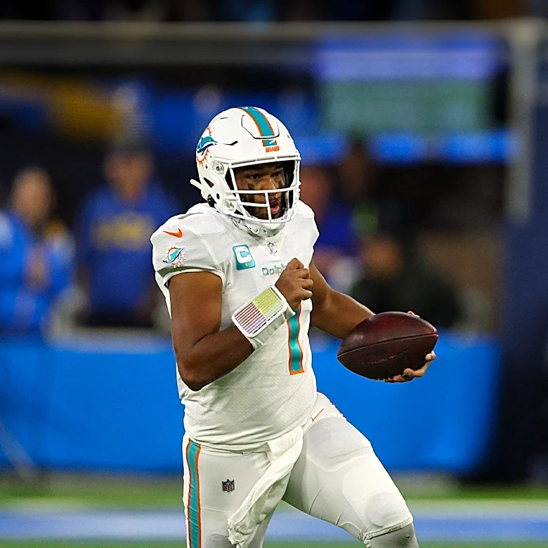 Undrafted Rookie Louis Moore Impresses at Miami Dolphins Training Camp