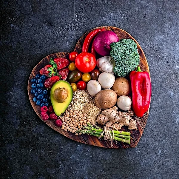 Gut Health: The Role of Sleep and Diet in Maintaining a Balanced Microbiome