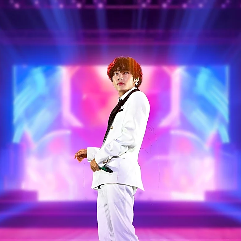 BTS Member V Launches Global Campaign with Champion