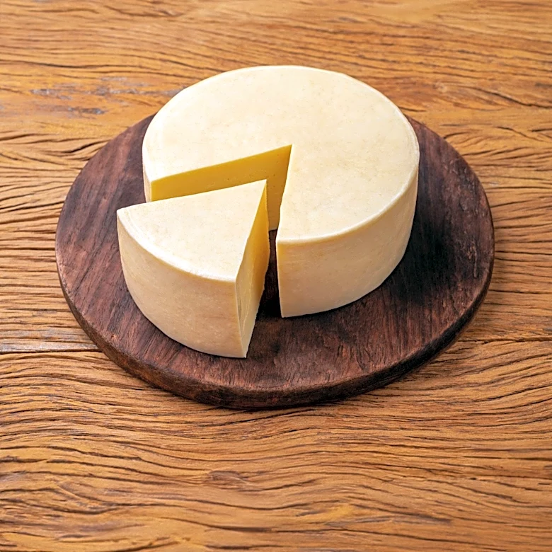 World's Oldest Cheddar-Maker Reduces Energy Bills with Innovative Heat Pumps