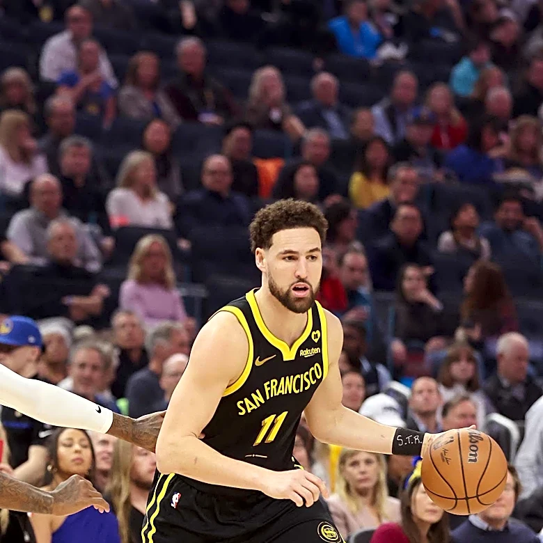 Dallas Mavericks Explore Trade Options for Klay Thompson Amid Buyout Speculation
