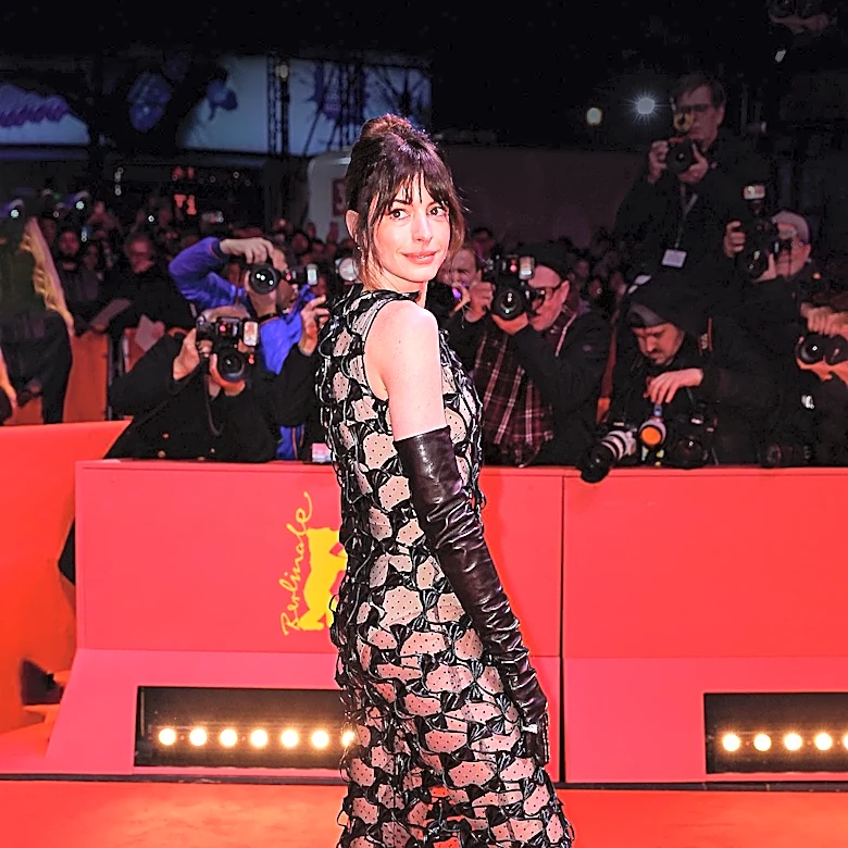 Anne Hathaway's Red Carpet Look Sparks Online Debate
