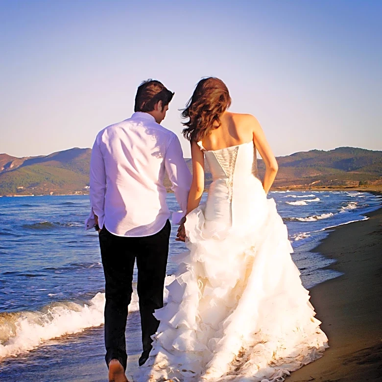 Ramit Sethi Advises Newlyweds on Managing $165,000 Debt Amidst Financial Infidelity