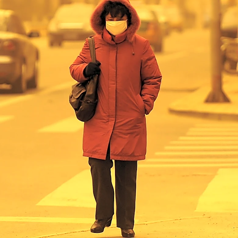 Refinery Sulfur in Asphalt: Environmental and Health Implications Explored